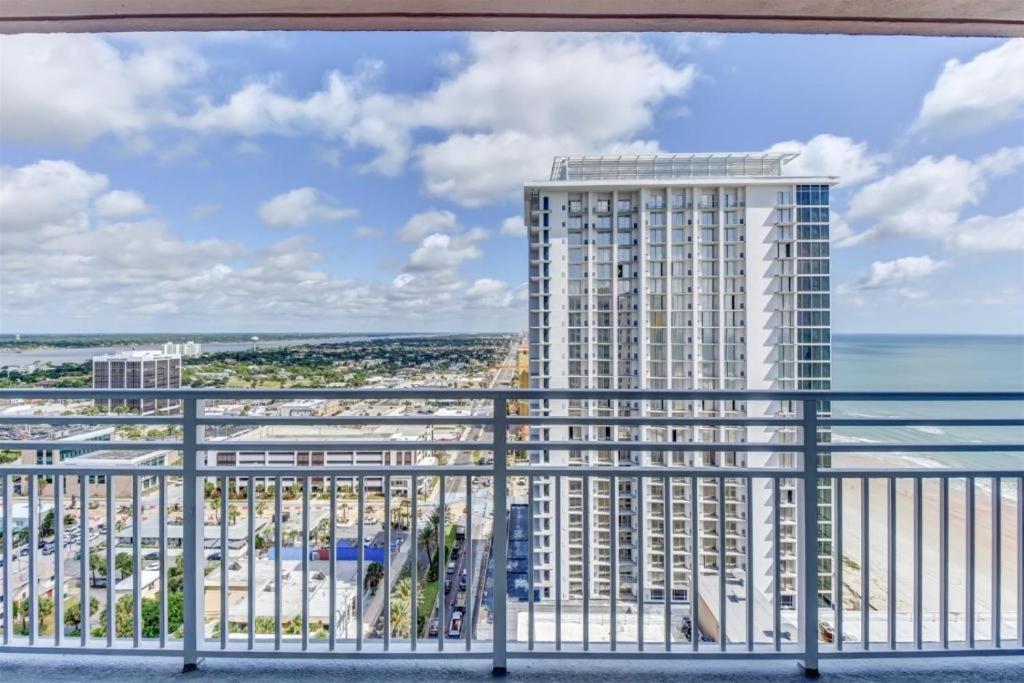 Luxurious 2 Bedroom Master Jacuzzi Oceanview Condo 2432 - Wyndham Ocean Walk Resort Daytona Beach Exterior photo